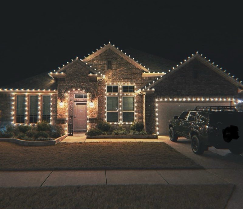 Christmas lights Benbrook